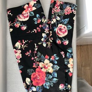 Never Worn Express Leggings